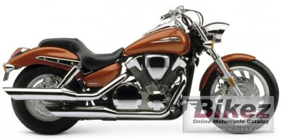 2004 Honda VTX 1300 photo